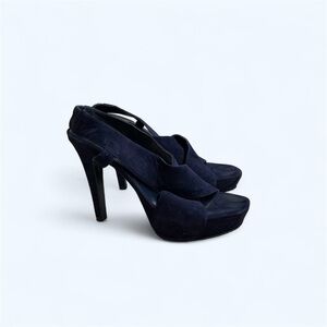 Diane Von Furstenberg navy suede sling back heel 8 1/2